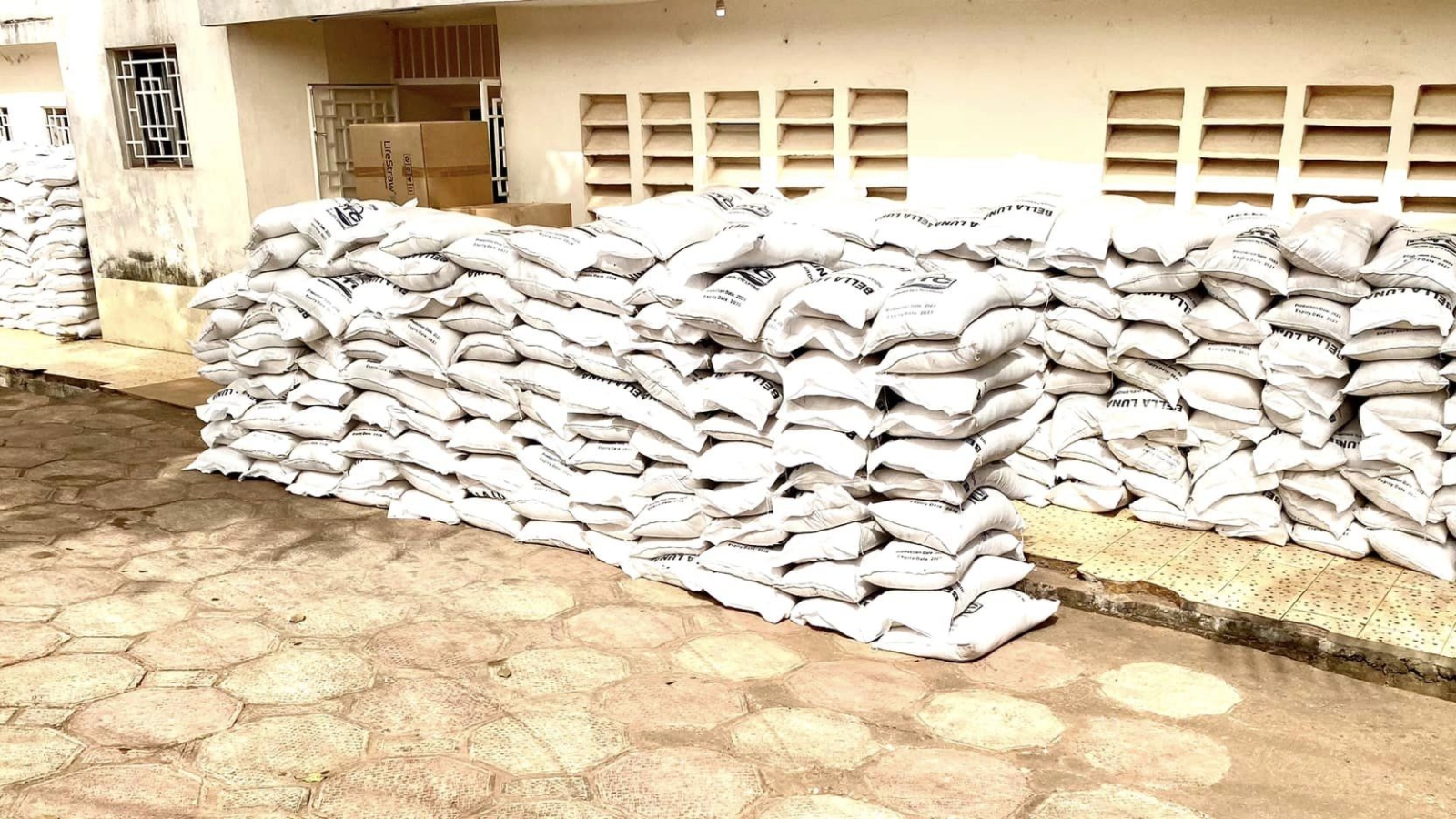 FPU and Fullah Tribal Administration Distribute Over 1000 Bags of Rice During Ramadan in Sierra Leone